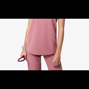 Figs Mauve Scrub Set (Casma Top Yola Pants)